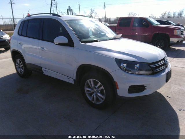 2015 WVGAV7AX2FW504643 main image