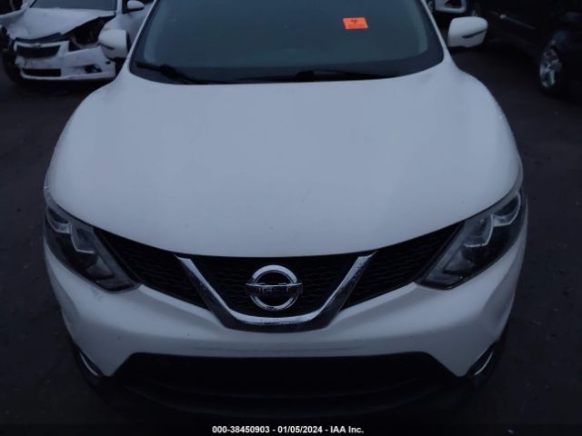 JN1BJ1CR7JW207802 Nissan Rogue Sport Sv