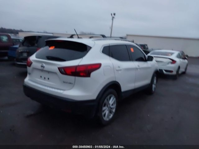 JN1BJ1CR7JW207802 Nissan Rogue Sport Sv