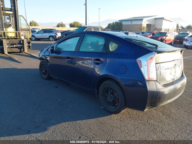 Toyota Prius Four 2015 JTDKN3DU8F1964650 Image 3