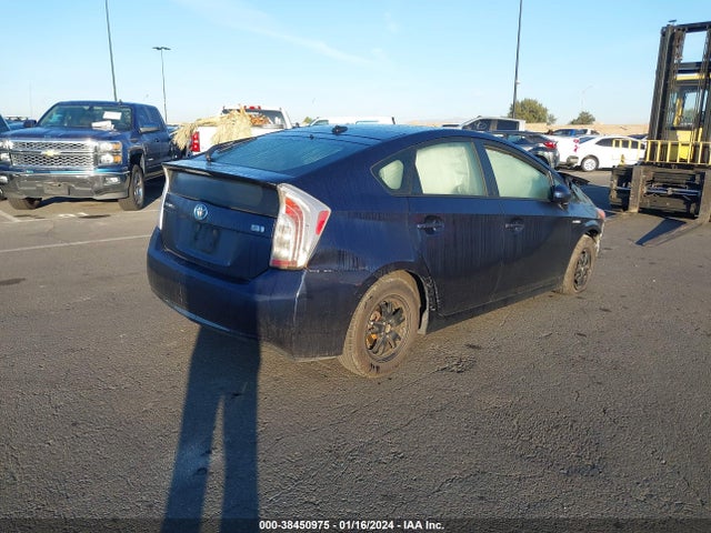 Toyota Prius Four 2015 JTDKN3DU8F1964650 Image 4