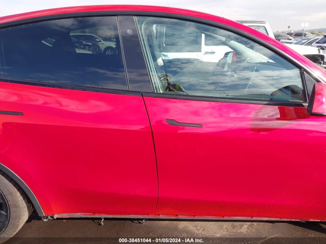 2021 TESLA MODEL Y LONG RANGE DUAL MOTOR ALL-WHEEL DRIVE VIN: 5YJYGDEE2MF084761