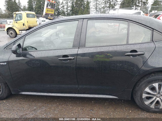 Toyota Corolla Hybrid Le 2021 JTDEAMDE5MJ003170 Image 33