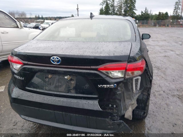 Toyota Corolla Hybrid Le 2021 JTDEAMDE5MJ003170 Image 35