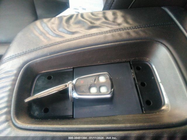 1GYS4HKJ8JR282378 Cadillac Escalade Esv Luxury