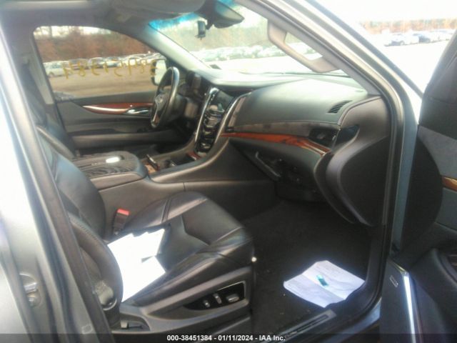 1GYS4HKJ8JR282378 Cadillac Escalade Esv Luxury