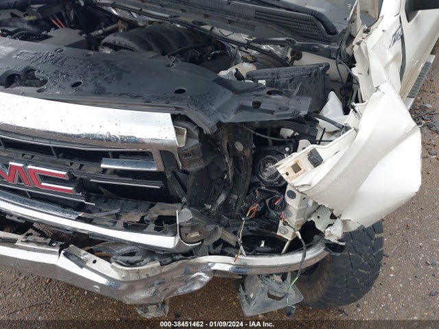 3GTU2VEC8FG328461 GMC Sierra 1500 Slt