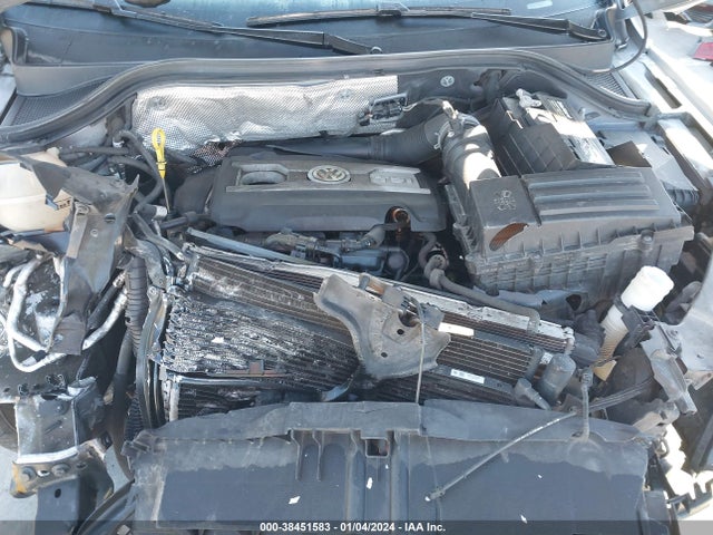 WVGAV7AX7HK044504 Volkswagen Tiguan 2.0t/2.0t S