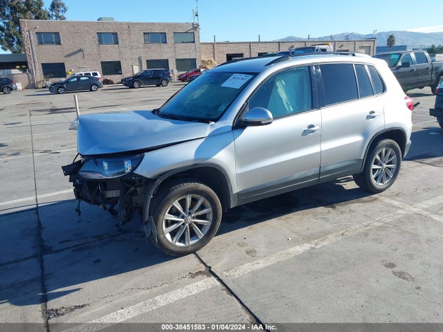 WVGAV7AX7HK044504 Volkswagen Tiguan 2.0t/2.0t S