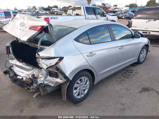 2019 HYUNDAI ELANTRA SE VIN: 5NPD74LF7KH438055