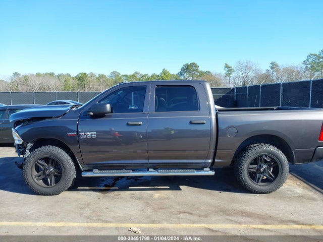 Продаж на аукціоні авто 2016 Ram 1500 Express, vin: 3C6RR6KT0GG356274, номер лоту: 38451798