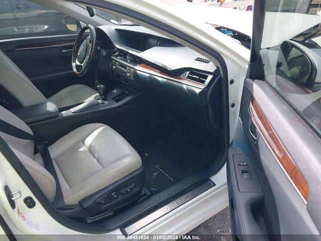 2013 Lexus Es 350 მანქანა იყიდება აუქციონზე, vin: JTHBK1GGXD2024908, აუქციონის ნომერი: 38451824