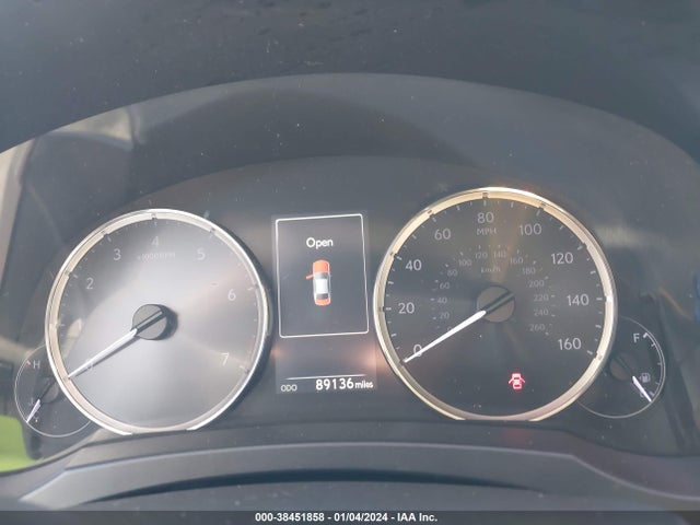 Lexus IS 300 2017 JTHCM1D27H5015420 Image 7