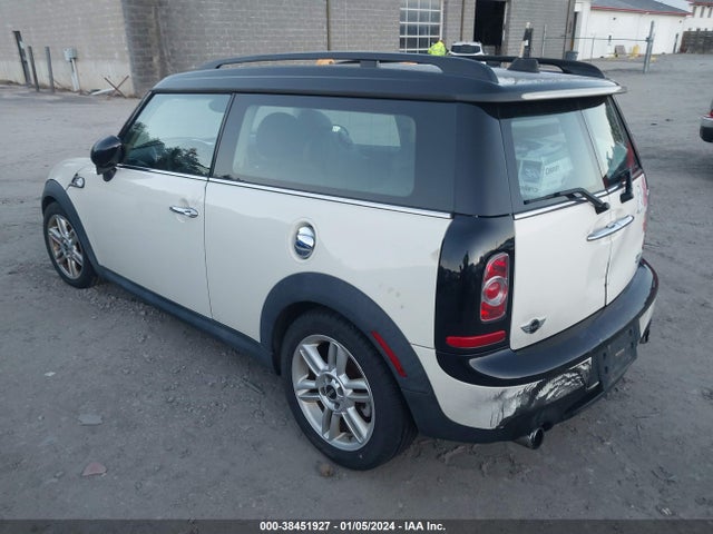 2011 MINI COOPER S CLUBMAN WMWZG3C55BTY35991 Photo 2
