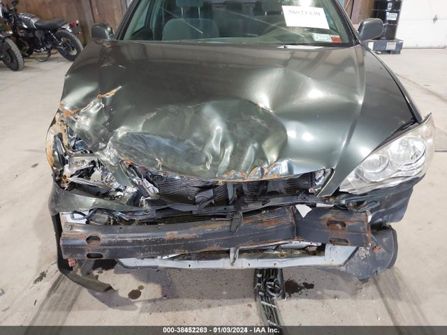 2005 TOYOTA CAMRY LE V6 VIN: 4T1BF30K35U094462