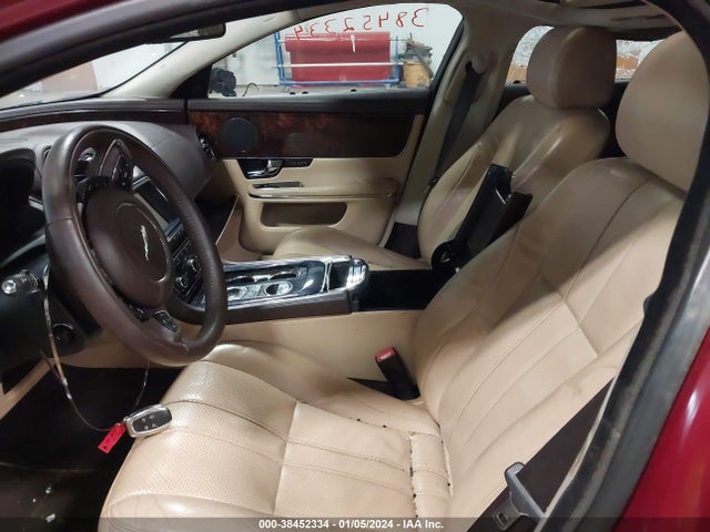 2012 JAGUAR XJ SAJWA1CB3CLV30445 Photo 4