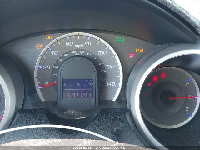 2013 HONDA FIT VIN: JHMGE8H3XDC064837