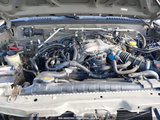 2004 NISSAN XTERRA XE VIN: 5N1ED28Y14C600638