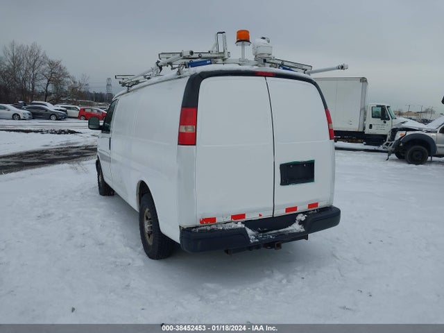 Chevrolet Express 2500 Work Van 2015 1GCWGFCF1F1168659 Image 3