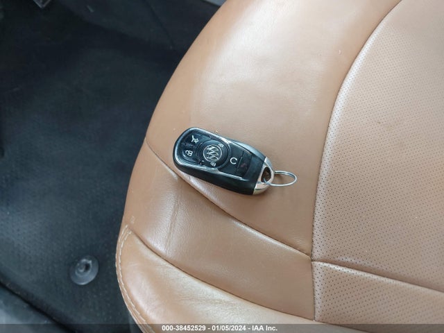 2019 BUICK ENCLAVE AWD ESSENCE VIN: 5GAEVAKW2KJ197248