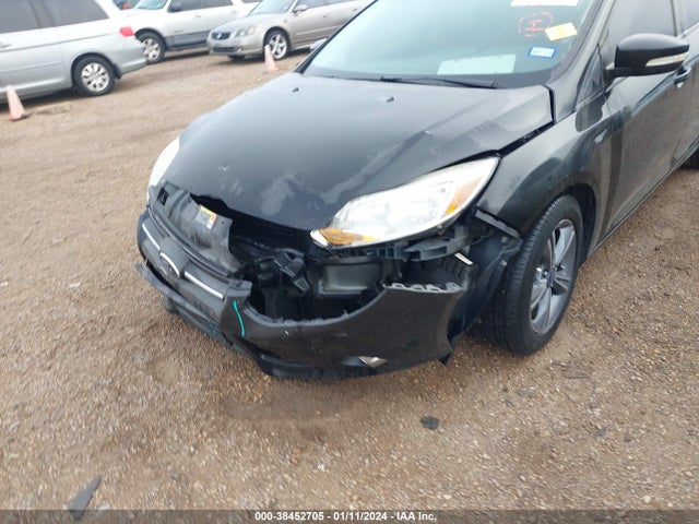 2014 FORD FOCUS SE VIN: 1FADP3F29EL229246