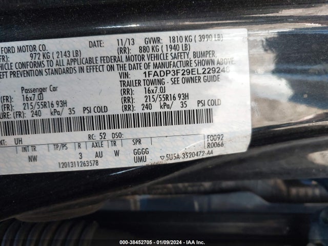 2014 FORD FOCUS SE VIN: 1FADP3F29EL229246