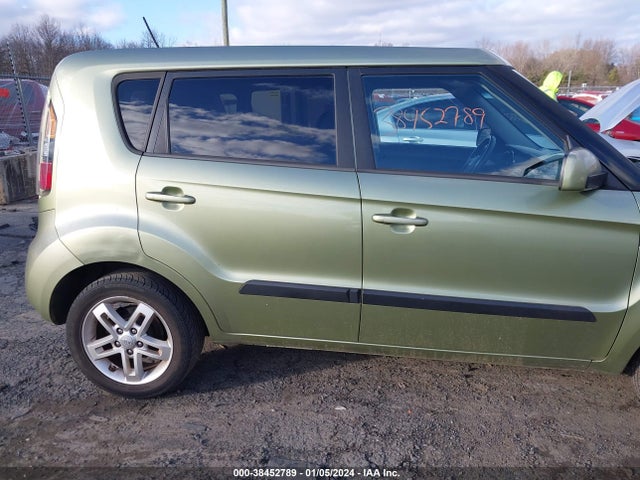 2011 KIA SOUL VIN: KNDJT2A21B7301068