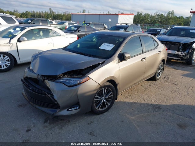 Toyota COROLLA LE 2017 5YFBURHE0HP660350 Image 2