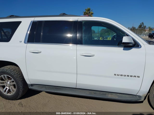 Chevrolet Suburban Lt 2017 1GNSKHKC1HR154675 Image 14