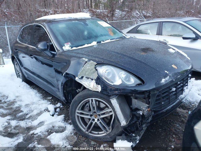 2016 PORSCHE MACAN WP1AB2A50GLB47625 Photo 0