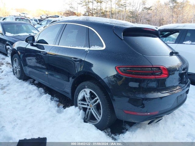 2016 PORSCHE MACAN WP1AB2A50GLB47625 Photo 2