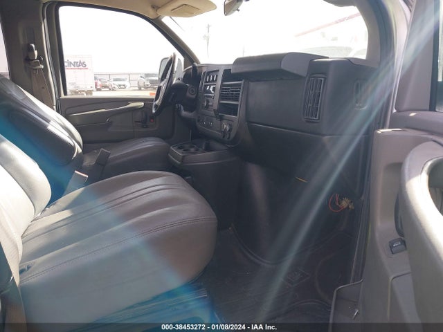 Chevrolet Express 3500 Ls 2015 1GAZGZFF4F1144181 Image 5
