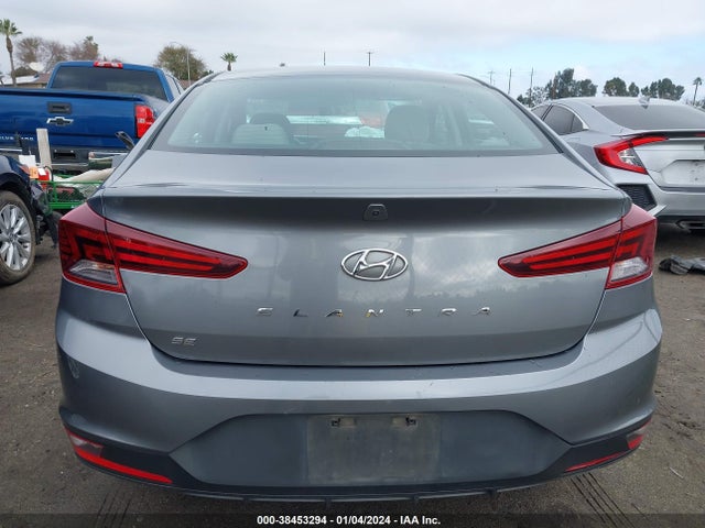 2019 HYUNDAI ELANTRA SE VIN: 5NPD74LF2KH452915