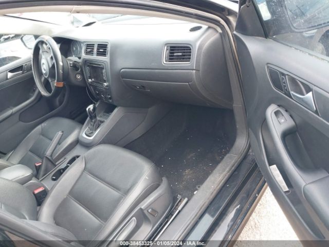 3VWD17AJ3EM221866 Volkswagen Jetta 1.8t Se