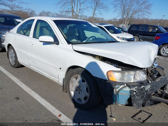 2005 VOLVO S60 2.5T VIN: YV1RS592052482641