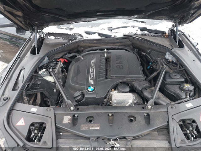 BMW 535i Xdrive 2015 WBA5B3C51FD541064 Image 10
