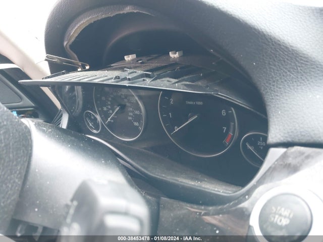 BMW 535i Xdrive 2015 WBA5B3C51FD541064 Image 14