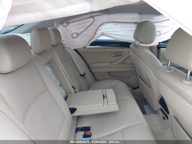 BMW 535i Xdrive 2015 WBA5B3C51FD541064 Image 8