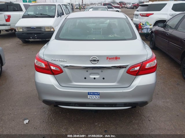 Nissan Altima 2.5 S 2017 1N4AL3AP2HC295983 Image 17
