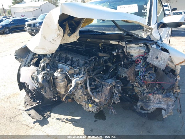 Honda HR-V LX 2016 3CZRU5H30GM710301 Image 6