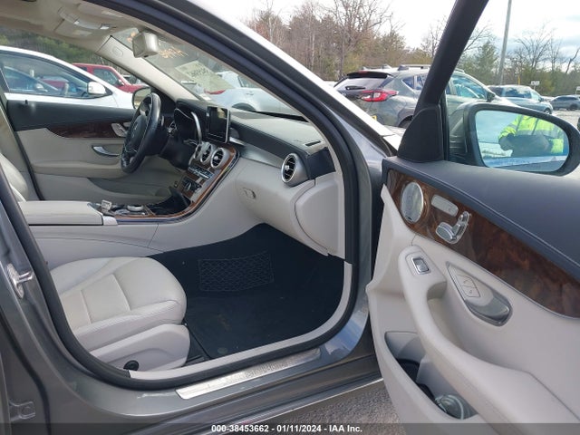 2017 MERCEDES-BENZ C 300 4MATIC/LUXURY 4MATIC/SPORT 4MATIC VIN: 55SWF4KB5HU200012