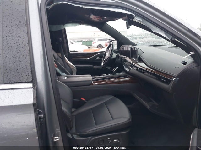 1GYS3JKL7NR275763 Cadillac Escalade Esv 2wd Luxury