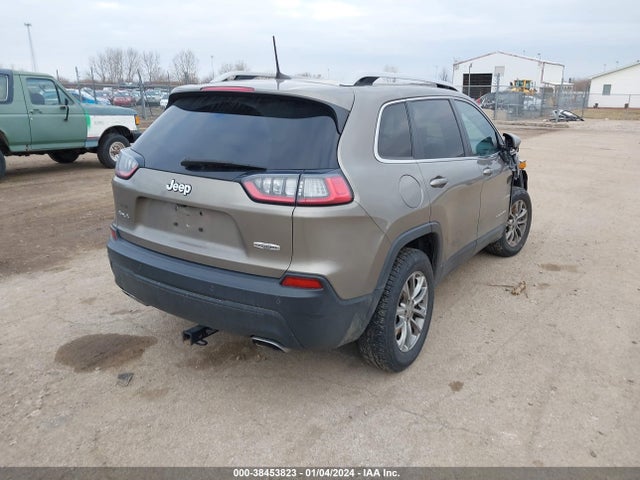 1C4PJMLX4KD300275 Jeep Cherokee Latitude Plus 4x4