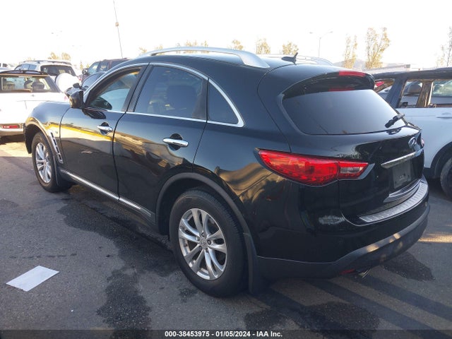 2014 INFINITI QX70 VIN: JN8CS1MU1EM450111