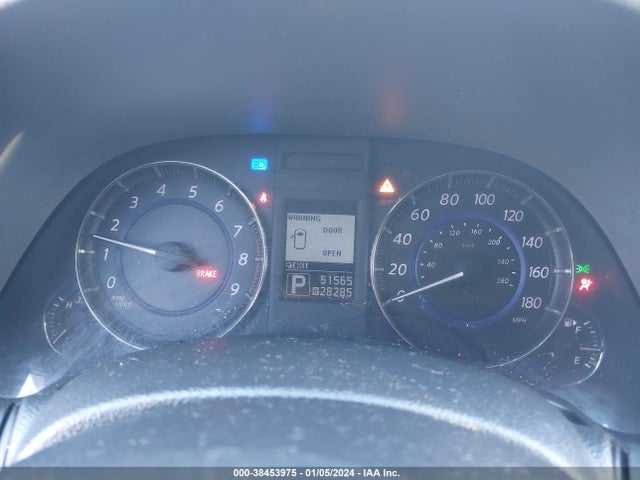 2014 INFINITI QX70 VIN: JN8CS1MU1EM450111