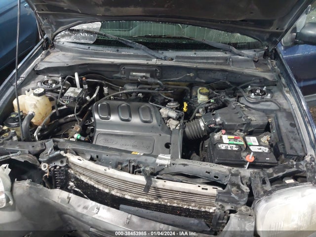 2004 FORD ESCAPE XLS VIN: 1FMYU92144DA04029