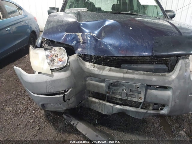 2004 FORD ESCAPE XLS VIN: 1FMYU92144DA04029