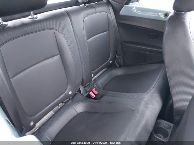 3VW517AT7EM817424 Volkswagen Beetle 1.8t