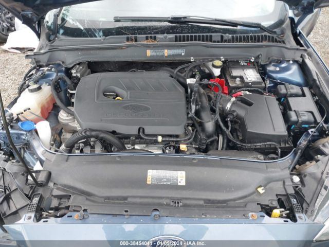 3FA6P0HD5JR225213 Ford FUSION SE