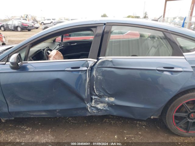 3FA6P0HD5JR225213 Ford FUSION SE